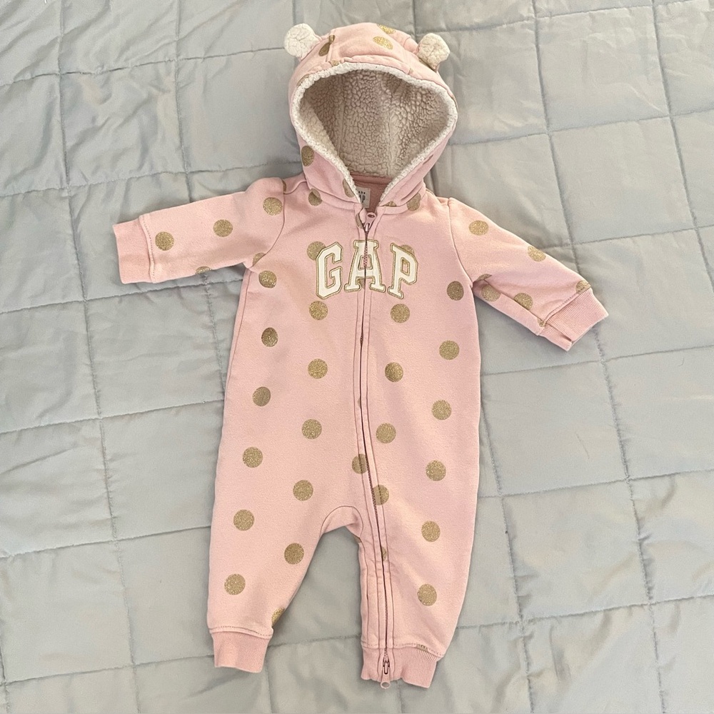 Baby Gap Hooded Sherpa lined One-Piece 
3-6 months